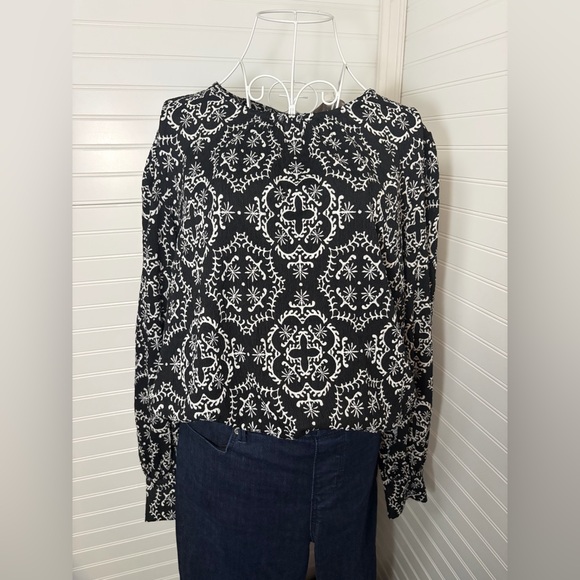 LOFT Black and White Ornate Blouse - Picture 3 of 11